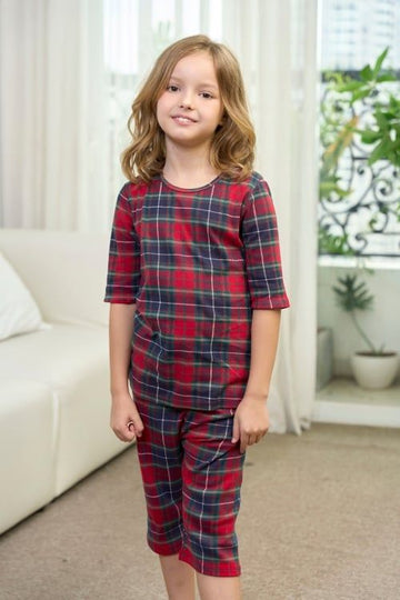 Girls’ Cotton Knit Set with Round Neck – Comfy &amp; Playful